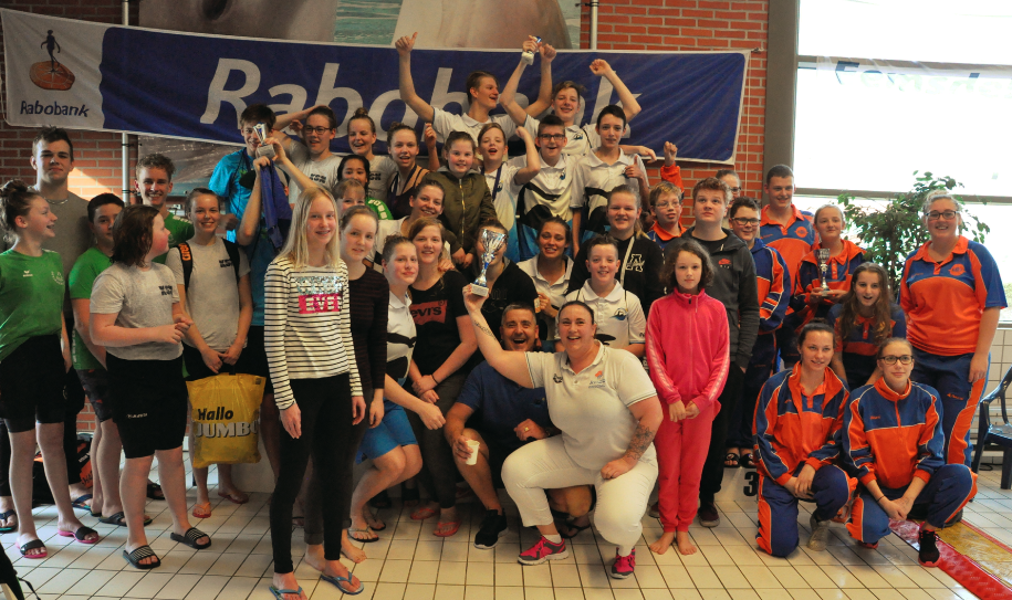 Azuro wint eigen Internationaal toernooi