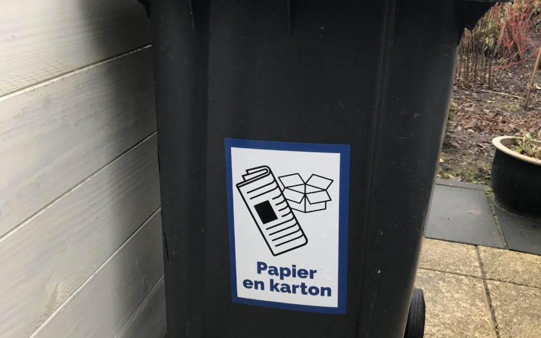 Oud papiercontainer definitief gesloten